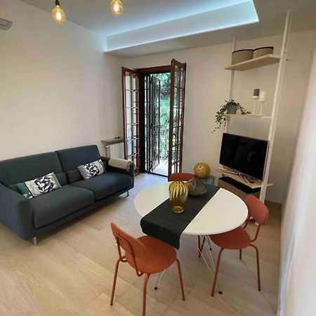 Grazioso Appartamento In Condominio Nel Verde Буччинаско Экстерьер фото